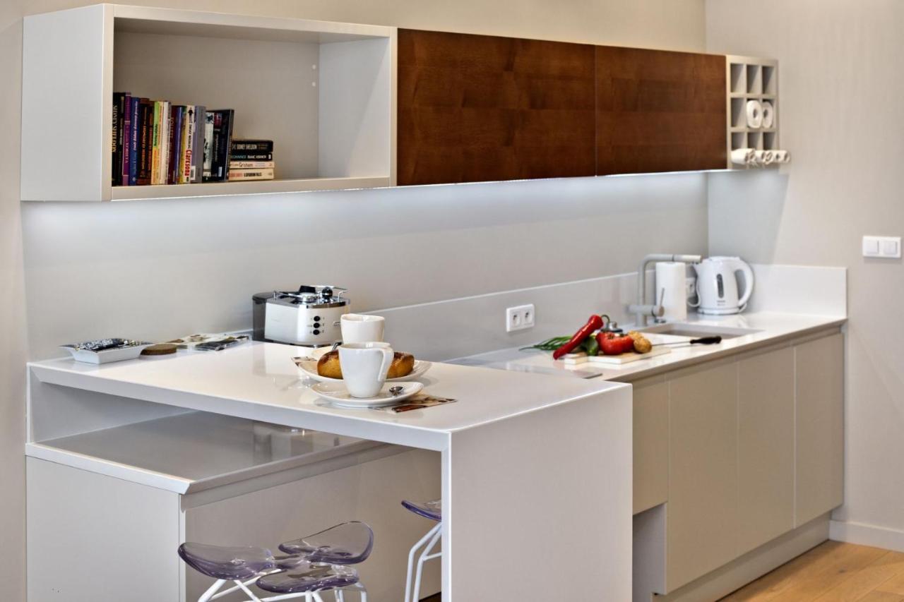 Triton Park Accommodation By P&O Serviced Apartments وارسو المظهر الخارجي الصورة
